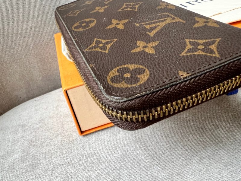 Louis Vuitton Clemence Wallet in Monogram - Image 11