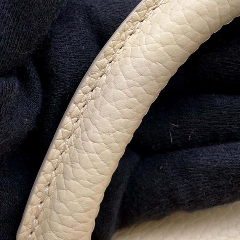 Louis Vuitton Capucines Black Leather Long Wallet - Image 13