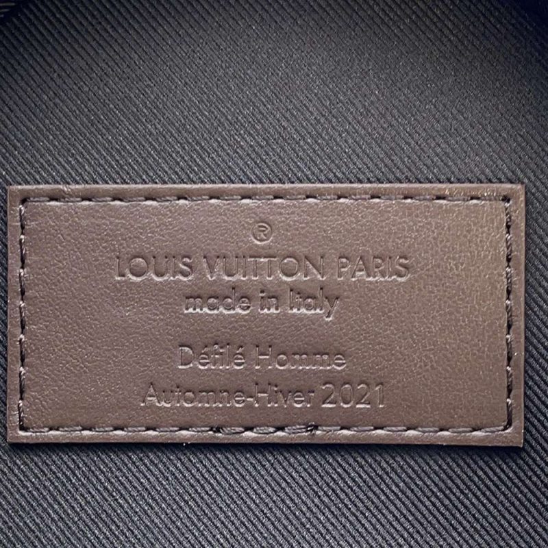 LOUIS VUITTON Coffret Accessoires Noir M44127 Monogram Eclipse - Image 7