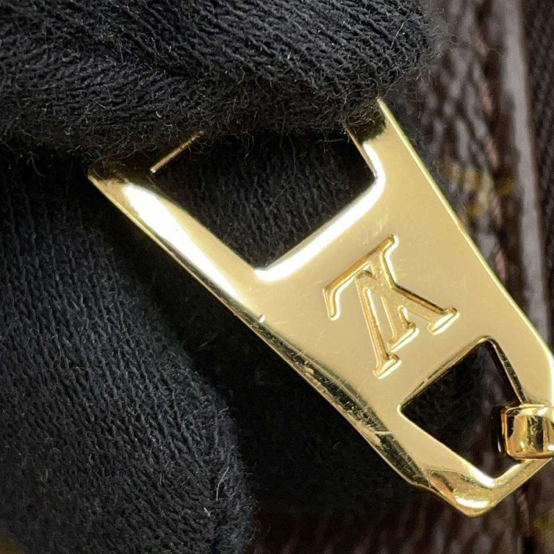 Louis Vuitton Bumbag - Image 13