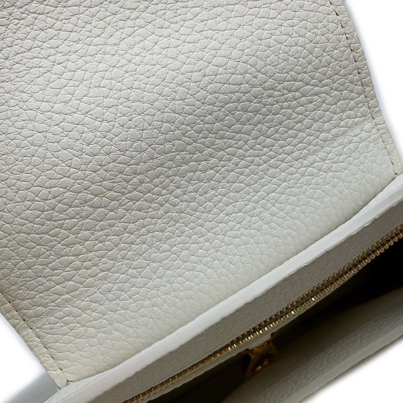 LOUIS VUITTON Capucines Wallet Black Taurillon - Image 7