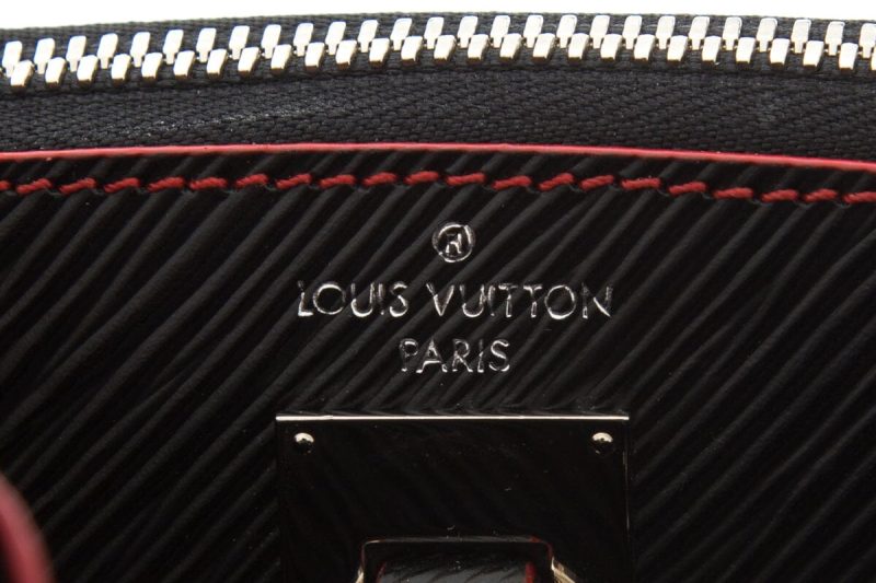 Louis Vuitton Black Cluny BB Bag - Image 9