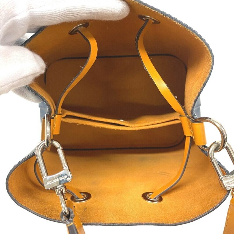 Louis Vuitton - Image 10