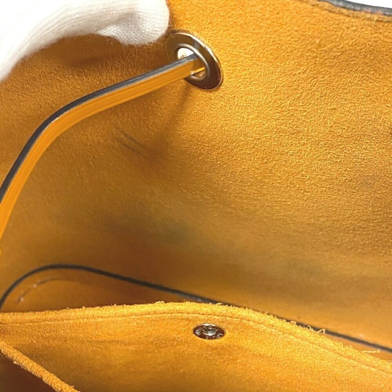 Louis Vuitton - Image 6