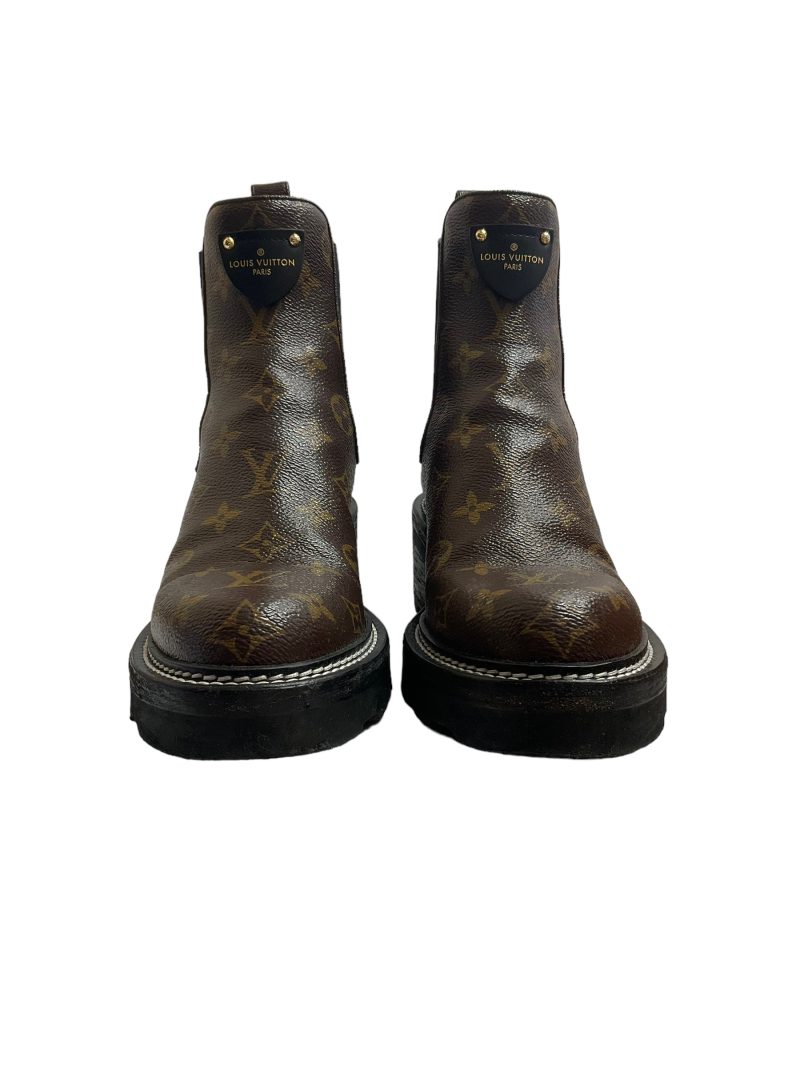 Boots Luxury Designer By Louis VuittonSize: 7 - Image 2