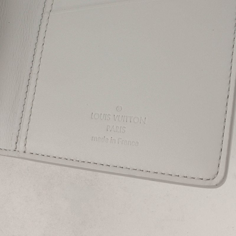 Louis Vuitton BrazzaCanvas Wallet() - Image 10