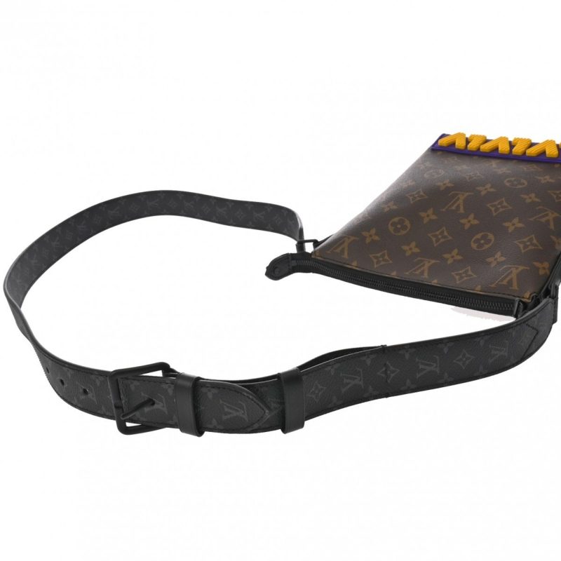 Louis Vuitton CruiserCanvas Shoulder Bag () - Image 3