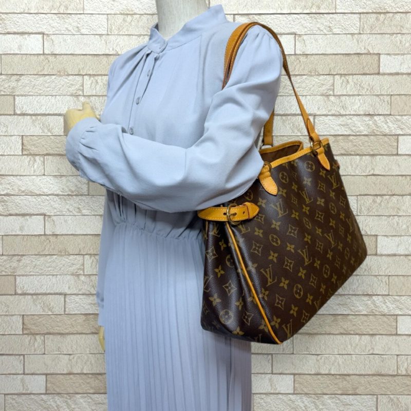 Louis Vuitton Batignolles HorizontalCanvas Shoulder Bag () - Image 11