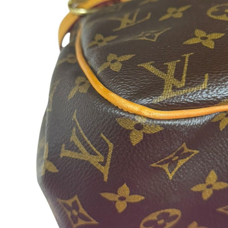 Louis Vuitton Batignolles HorizontalCanvas Shoulder Bag () - Image 6