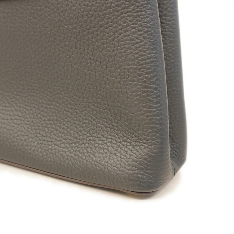 Louis Vuitton Capucines - Image 6