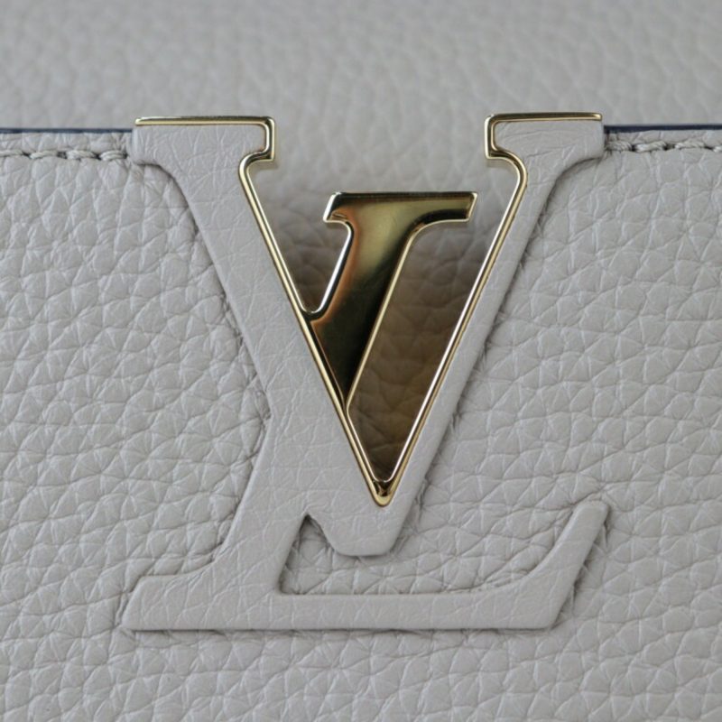 Louis Vuitton Capucines - Image 7