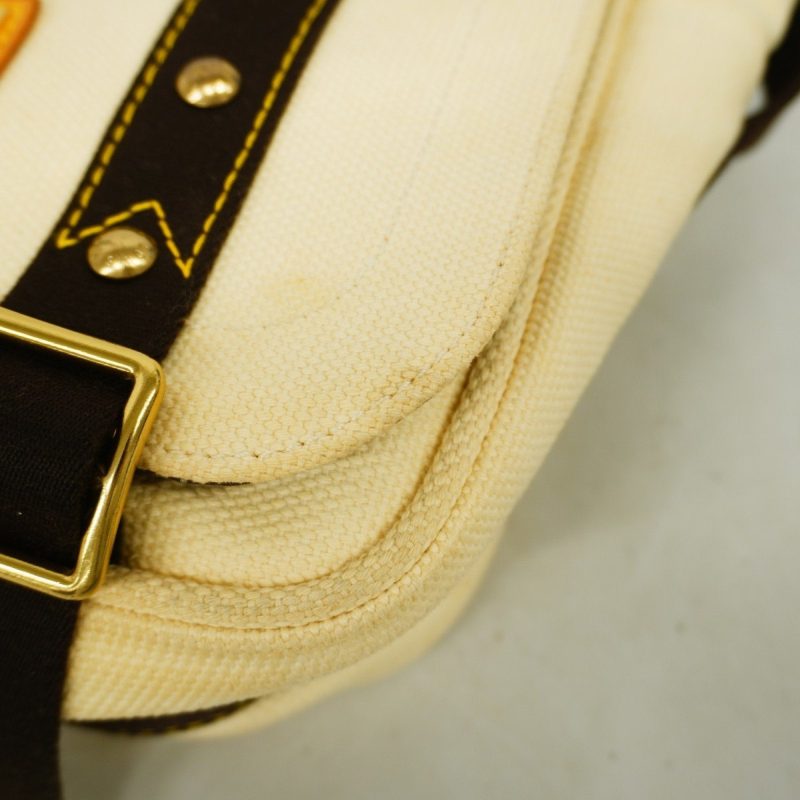 Louis Vuitton Besace Toyko Bag - Image 6