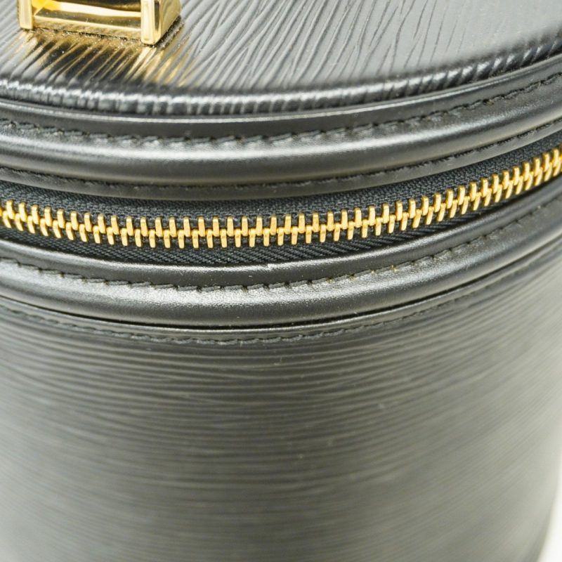 louis vuitton Cannes Bag - Image 9