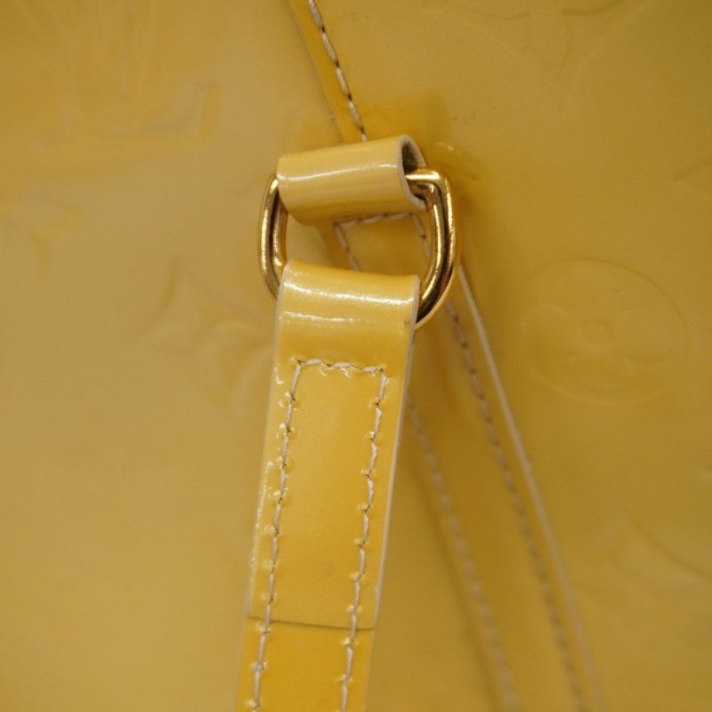 Louis Vuitton AvalonCanvas Shoulder Bag () - Image 14