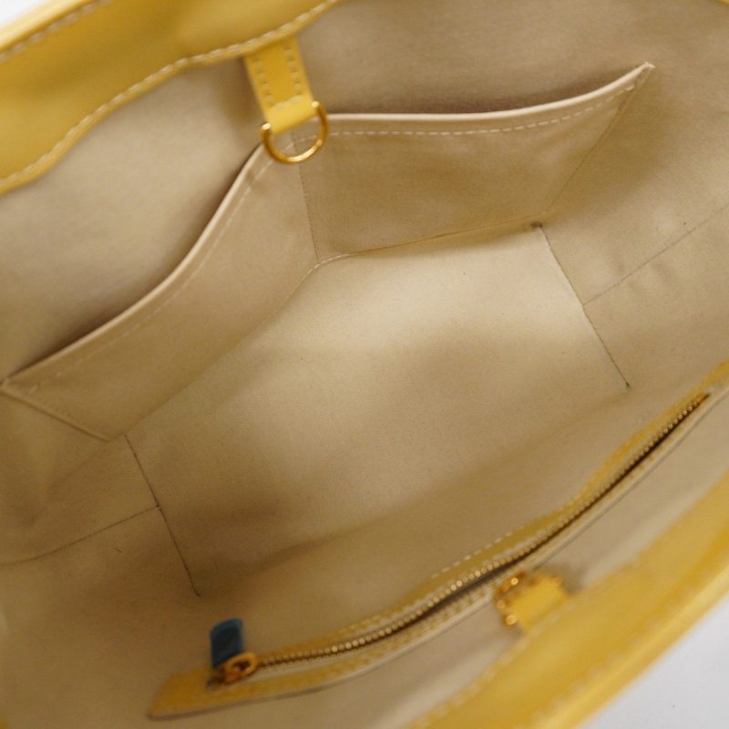 Louis Vuitton AvalonCanvas Shoulder Bag () - Image 7