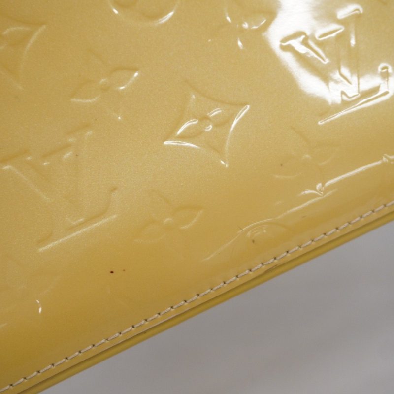 Louis Vuitton AvalonCanvas Shoulder Bag () - Image 9