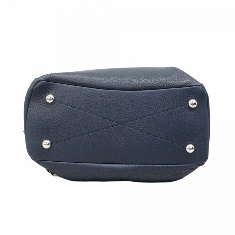 Louis Vuitton Christopher Messenger Bag - Image 5