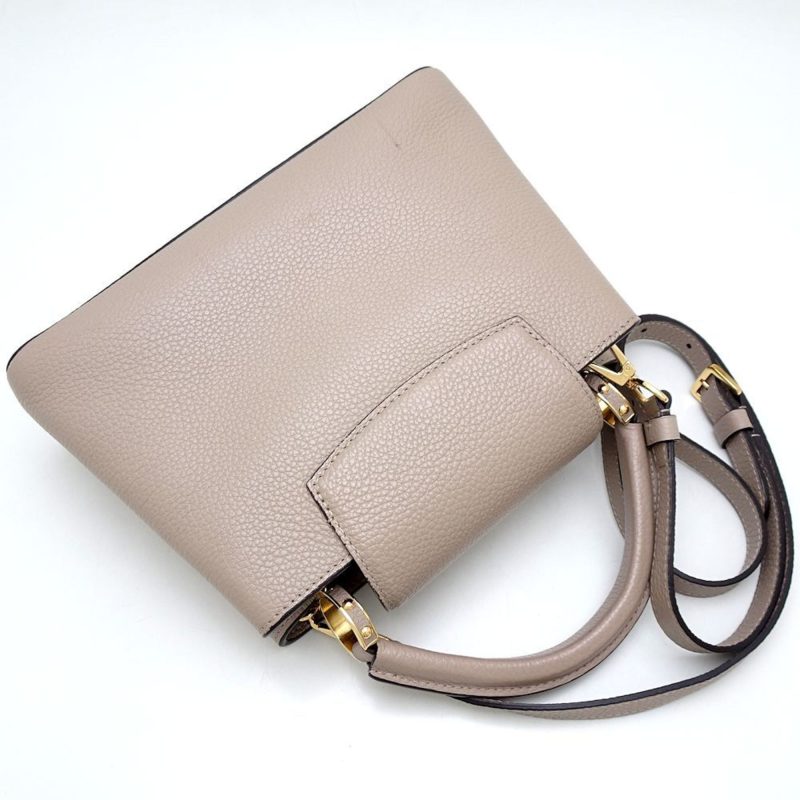Louis Vuitton Capucines - Image 3