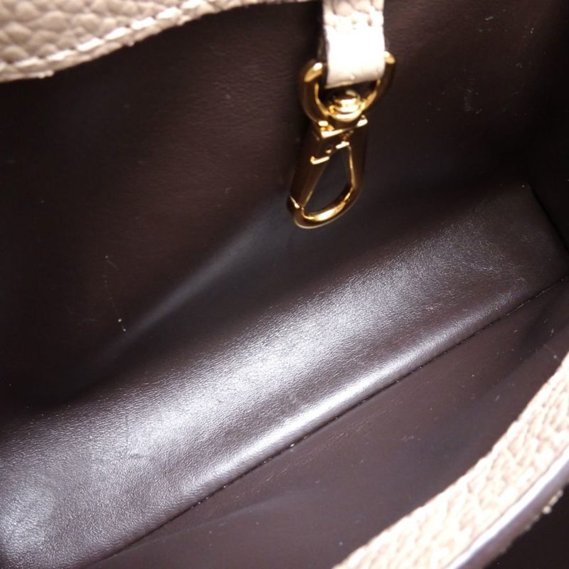 Louis Vuitton Capucines - Image 9