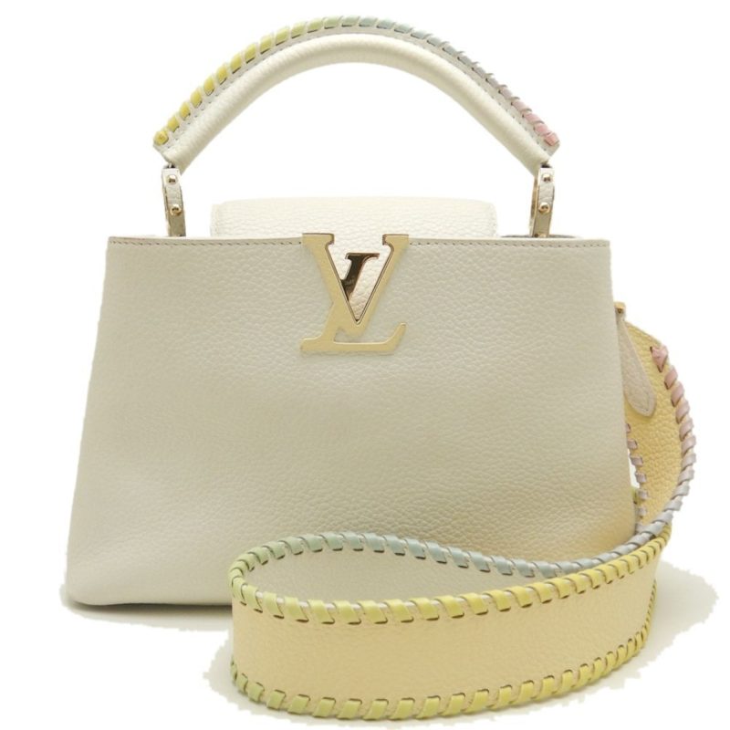 Louis Vuitton CapucinesCanvas Wallet() - Image 10