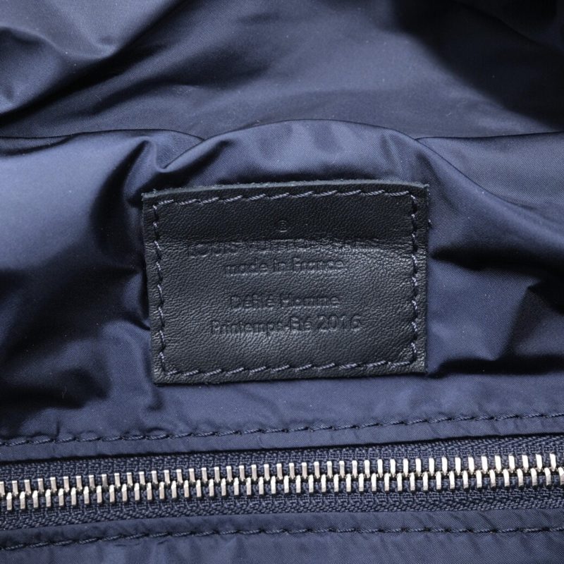 Louis Vuitton Cobalt Monogram & Taiga Outdoor Messenger Bag - Image 15