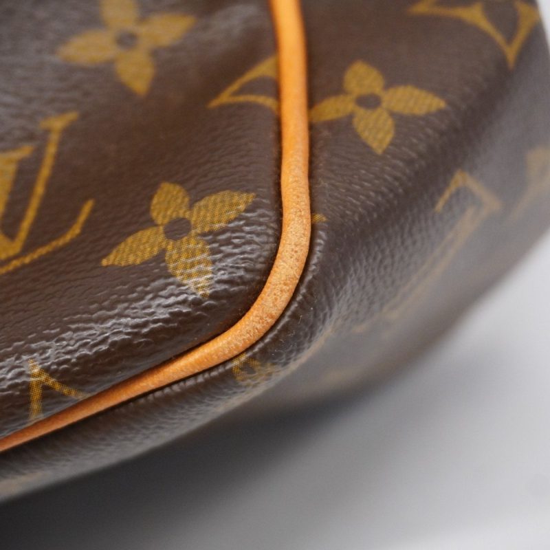 Louis Vuitton Batignolles VerticalCanvas Shoulder Bag () - Image 7