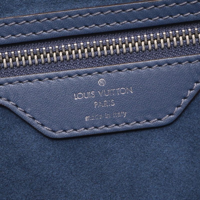 Louis Vuitton BostonCanvas Travel Bag () - Image 14
