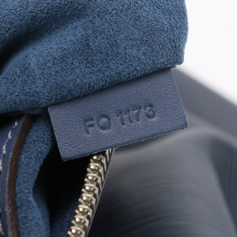 Louis Vuitton BostonCanvas Travel Bag () - Image 15