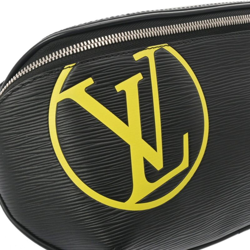 Louis Vuitton Bum bag - Image 12