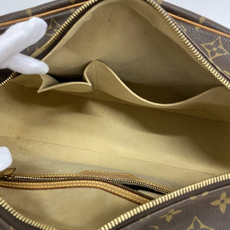 Louis Vuitton CitéCanvas Shoulder Bag () - Image 10