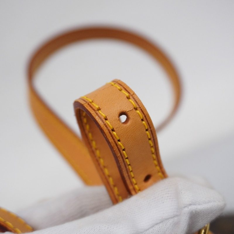 Louis Vuitton Bucket PM - Image 13