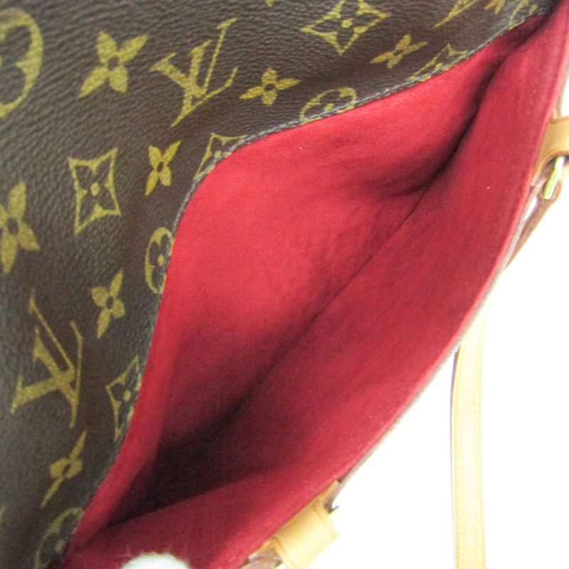 Louis Vuitton Coussin BB Bag - Image 9