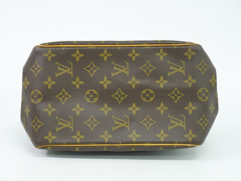 Louis Vuitton BatignollesCanvas Shoulder Bag () - Image 4