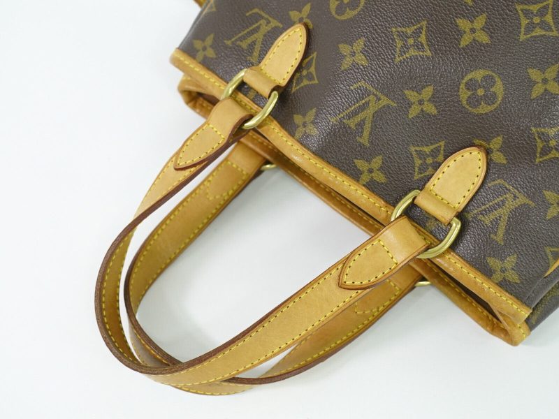 Louis Vuitton BatignollesCanvas Shoulder Bag () - Image 3