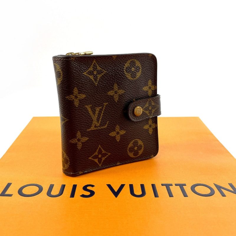 Louis Vuitton Compact zip - Image 11