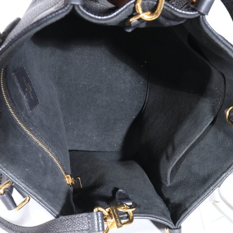 Louis Vuitton Black Empreinte Monogram Giant Onthego PM - Image 7