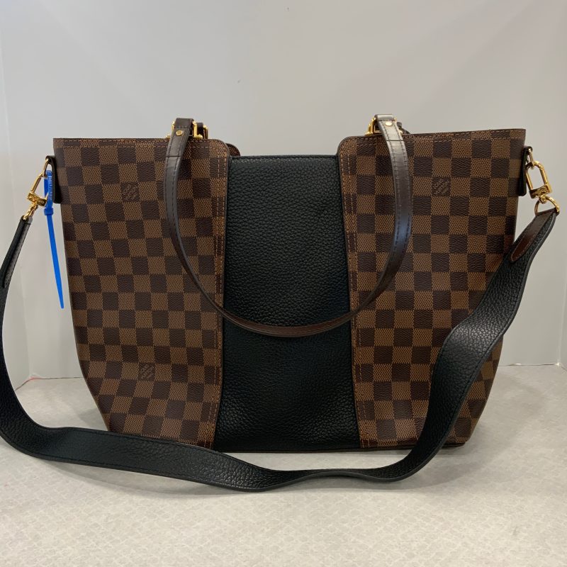 Handbag Luxury Designer By Louis Vuitton, Size: Large - Image 2