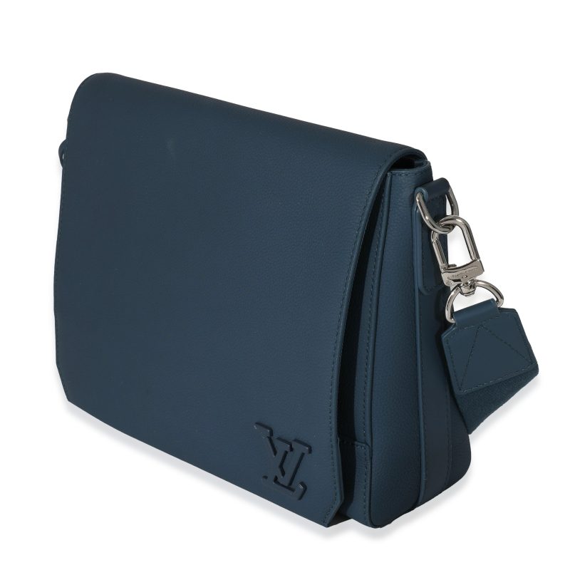 Louis Vuitton Blue Cowhide Aerogram Takeoff Messenger - Image 2