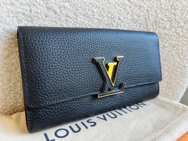 Louis Vuitton Black Chain Bag Small Gold Hardware - Image 3