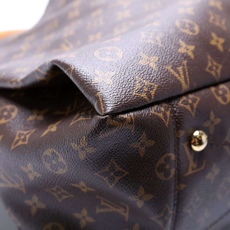 Louis Vuitton Artsy MM - Image 5