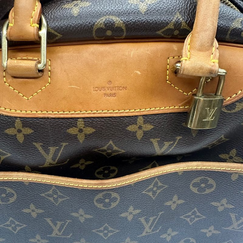Handbag Luxury Designer By Louis VuittonSize: Large - Image 5