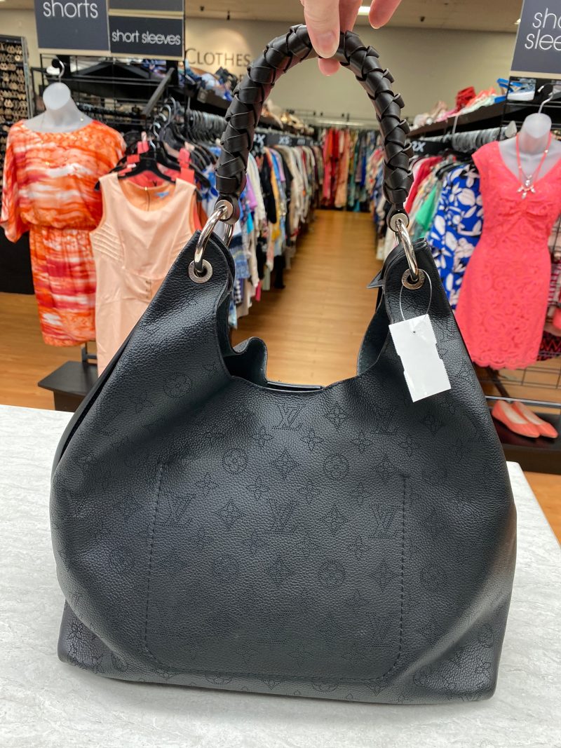 Handbag Luxury Designer Louis Vuitton, Size Large - Image 3