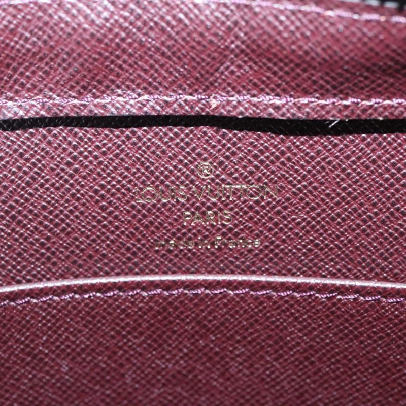 Louis Vuitton BaikalLeather Clutch Bag () - Image 15