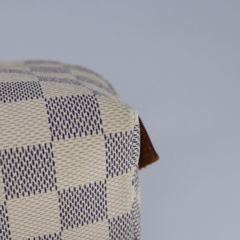 Louis Vuitton Cosmetic Pouch - Image 10