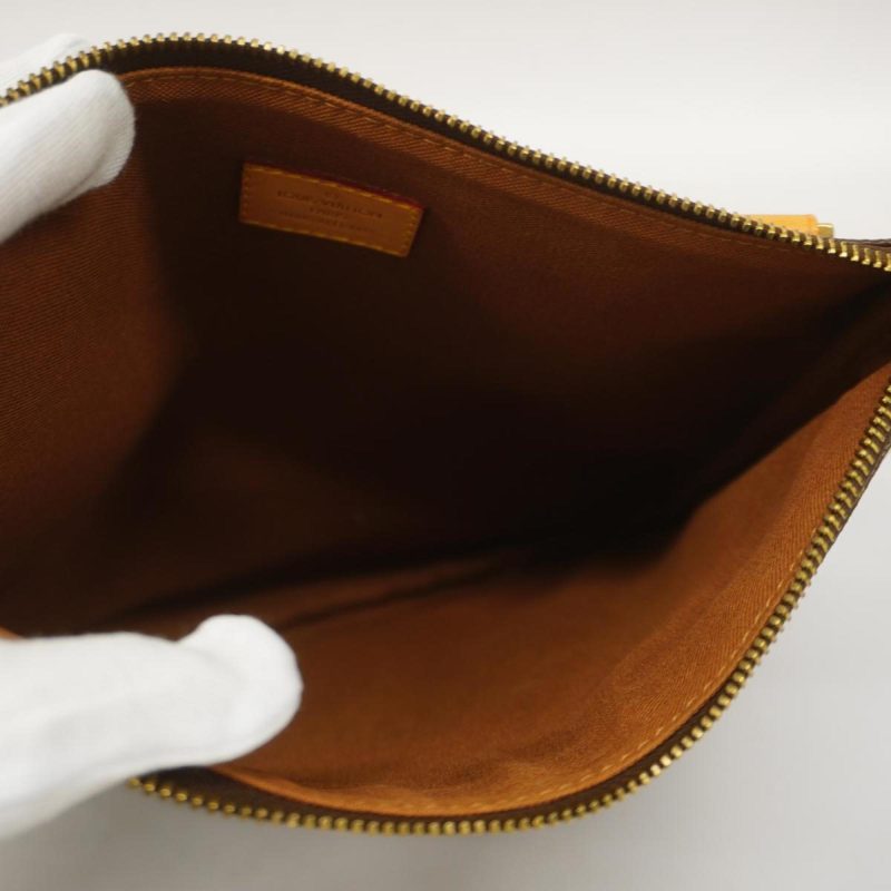 Louis Vuitton BosphoreCanvas Shoulder Bag () - Image 5