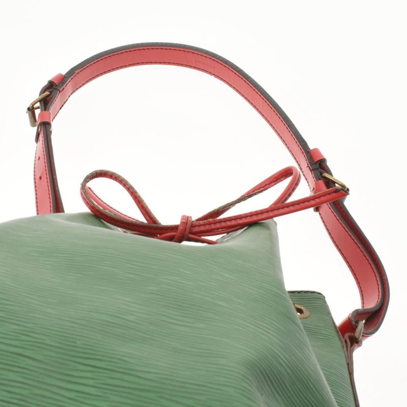 LOUIS VUITTON Epi Petit Noe Bicolor Green / Red M44147 Women's Leather Shoulder Bag - Image 4