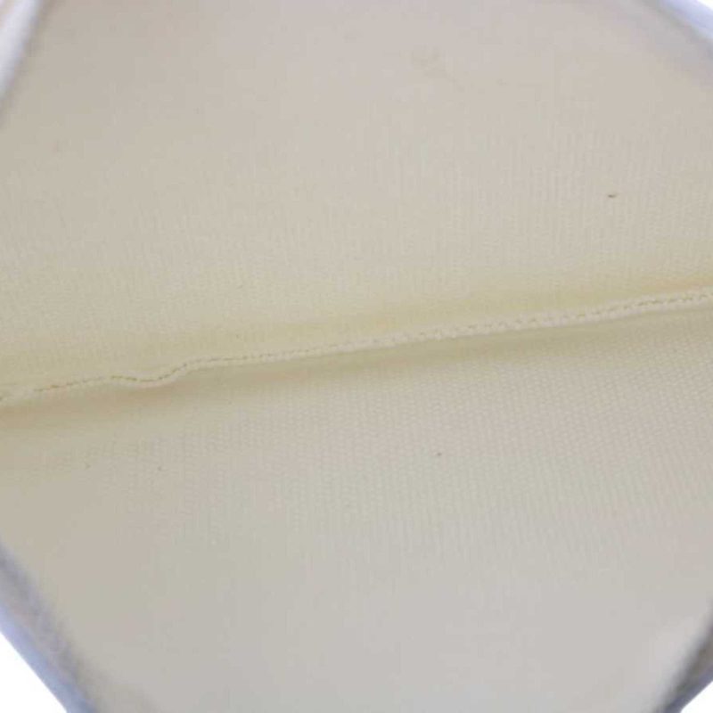 Louis Vuitton Foundation Museum Limited Edition Pouch White - Image 6