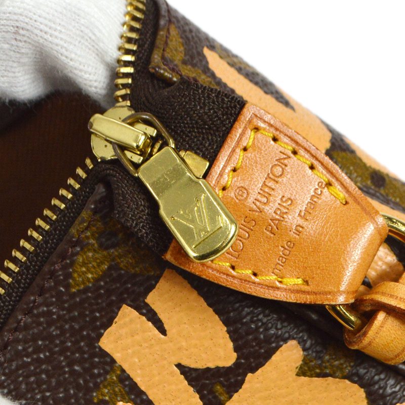 LOUIS VUITTON 2001 POCHETTE ACCESSOIRES MONOGRAM GRAFFITI M92193 - Image 6