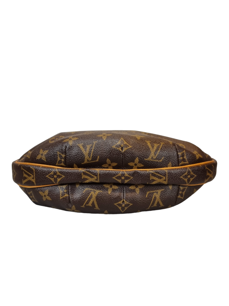 Louis Vuitton Croissant Monogram MM - Image 6
