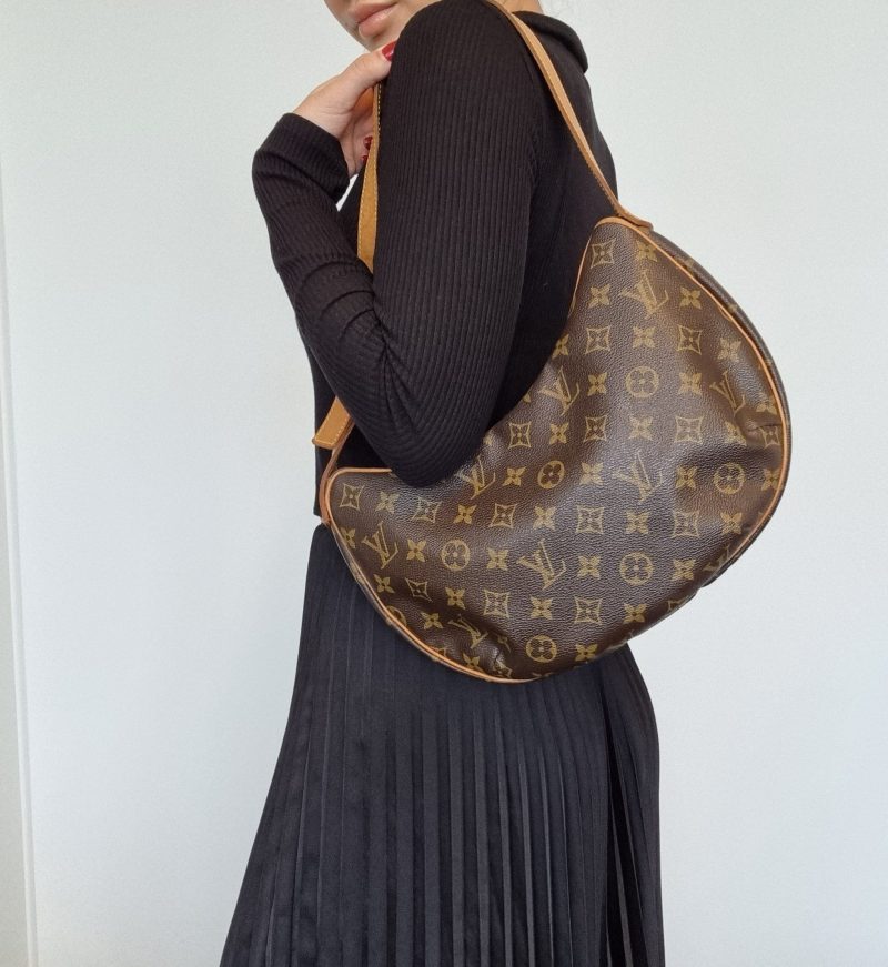 Louis Vuitton Croissant Monogram MM